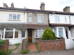 3 bedroom Terraced for sale